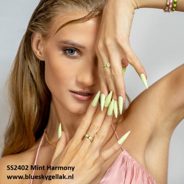 AW2402 Mint Harmony